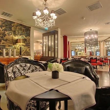 Trianon Rive Gauche 4* Parijs