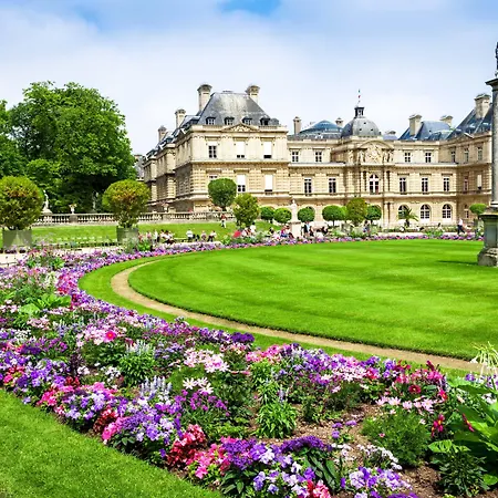 Trianon Rive Gauche Hotel