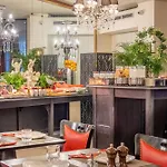 Trianon Rive Gauche 4* פריז