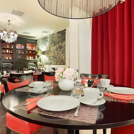 Trianon Rive Gauche Hotel