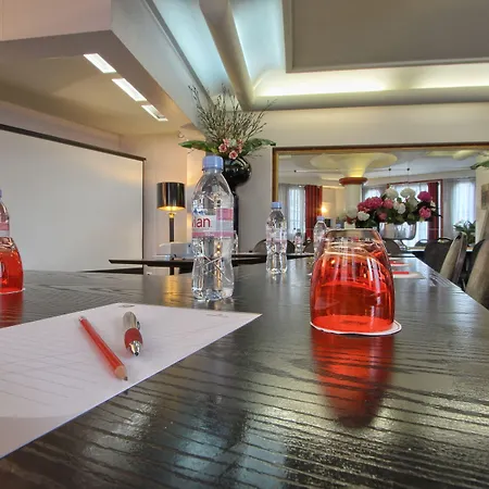 تريانون ريف جوش باريس