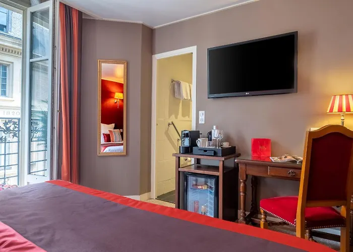 Trianon Rive Gauche Paris