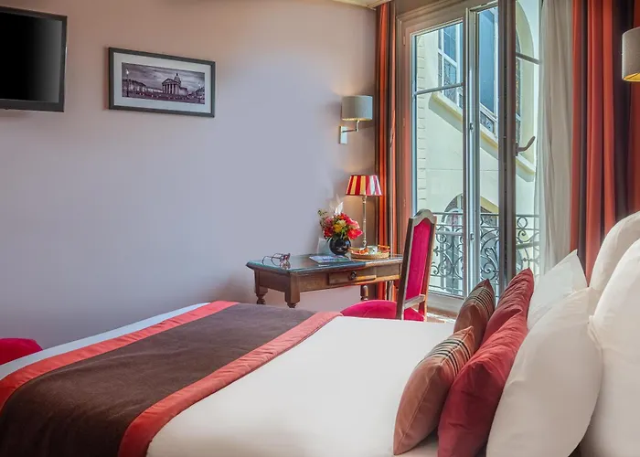 Trianon Rive Gauche 4*