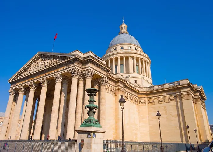 Trianon Rive Gauche 4*