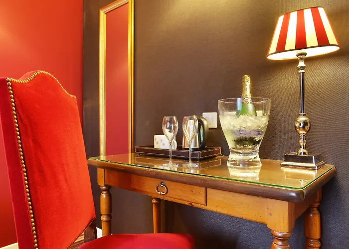 Trianon Rive Gauche Hotel