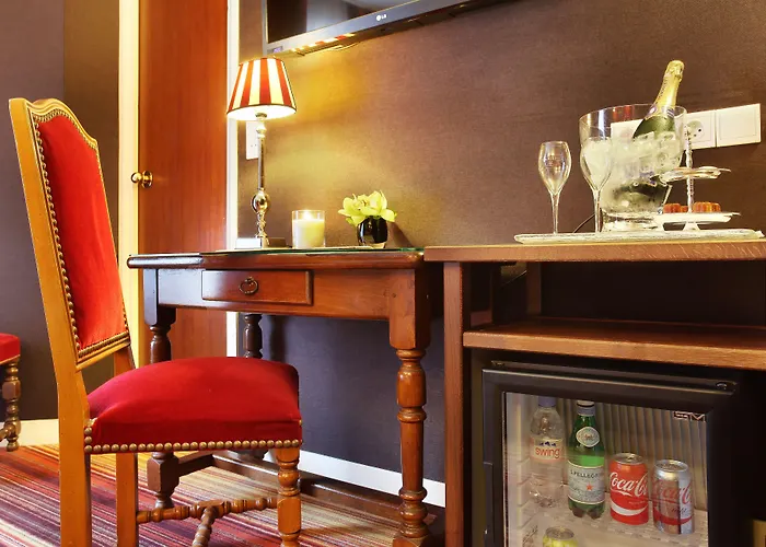 Trianon Rive Gauche Hotel